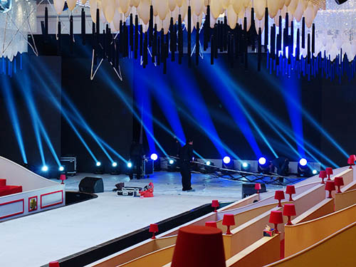 美動華人-安裝現(xiàn)場