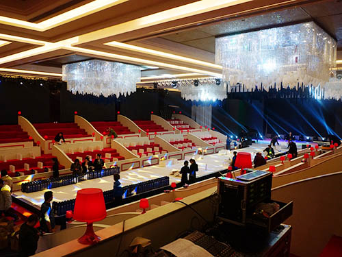 美動華人-調(diào)試現(xiàn)場